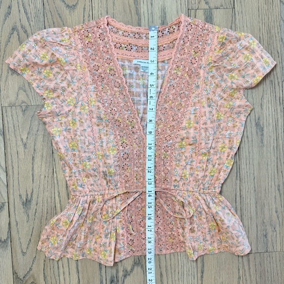 American Eagle Women’s Peplum Floral Top Size X-Small - Picture 9 of 13